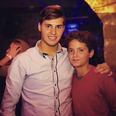 Mi chiamo fabrizio, ho 18 anni ♡♥