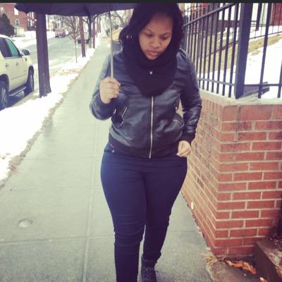 0nmythr0ne's profile picture. IN MY OWN LANE 6.25 MY DAY ...TEAM ♋ ♋️ IG: CrownedHerQueen