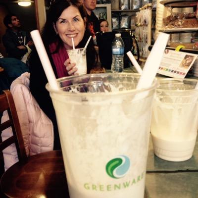 critterbr's profile picture. Christian, wife of Bobby, mother of three, like to cook but really love to eat, sarcastic, rarely serious...and no one will ever cry alone if they're with me