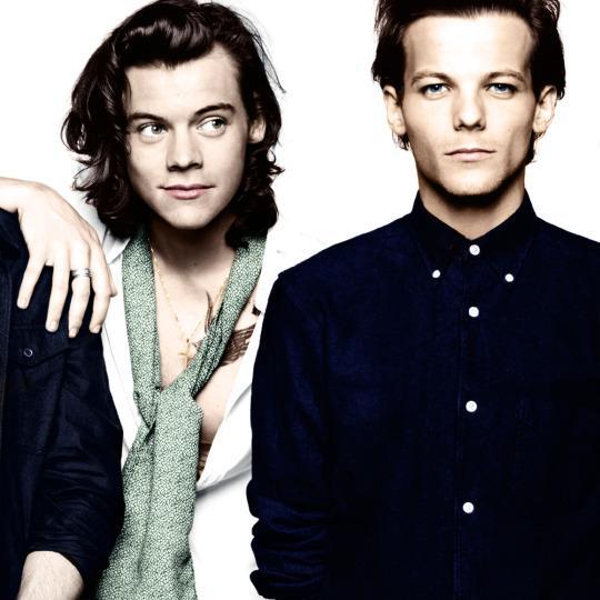 Destiny (#LarryStylinson) season 01 completa e season 02 em andamento, é uma fanfic sobrenatural. Postada no #SocialSpirit e futuramente estará no #Wattpad