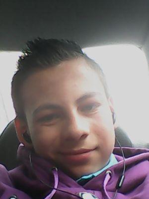 kevincasti771's profile picture. andar en skate; comer dormir repetir.... xd