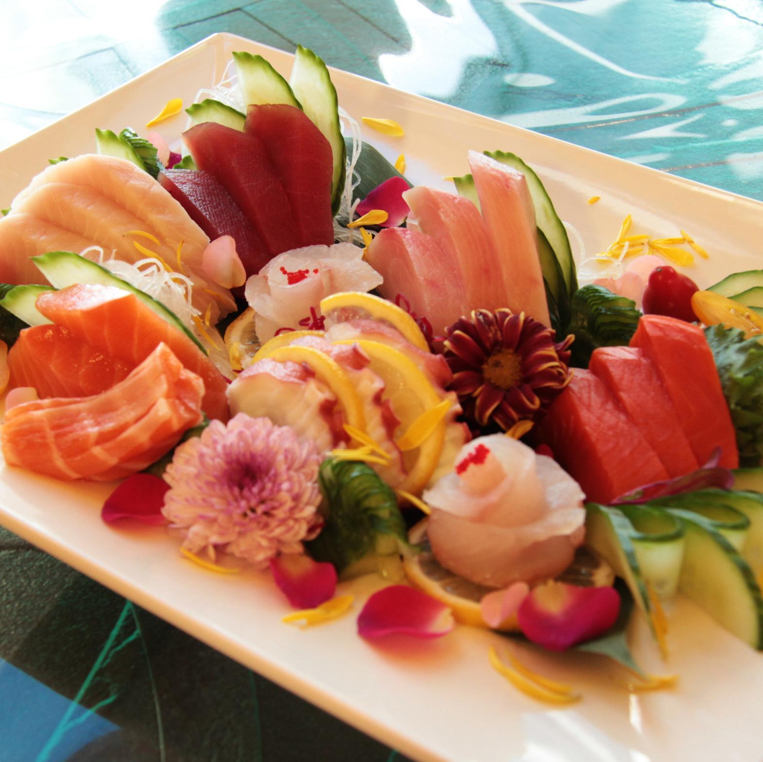 SeattleNom's profile picture. Bringing you everything food in #Seattle! #SeattleNoms