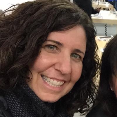 loribk26's profile picture. 