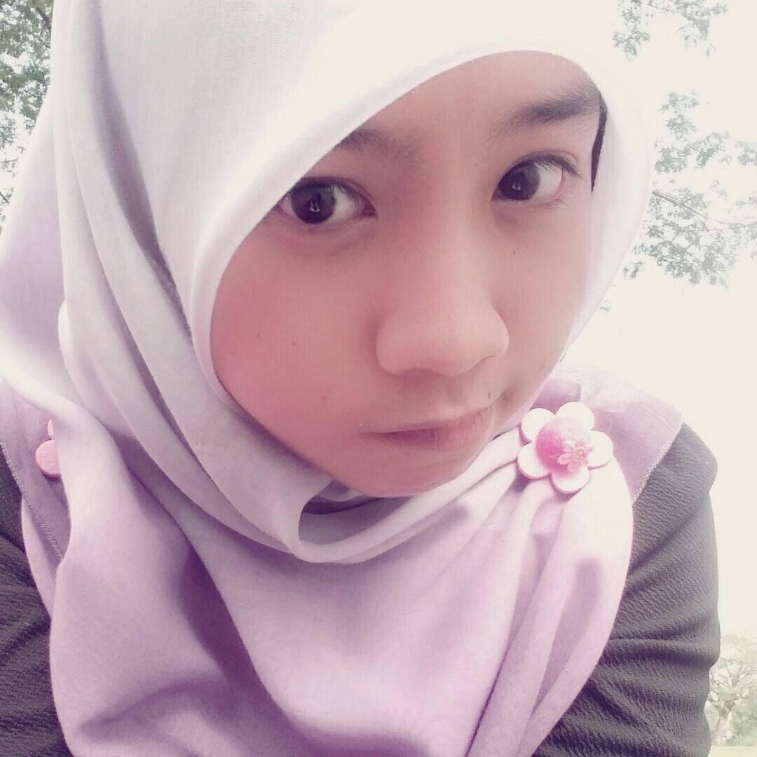 puterinurazreza's profile picture. .