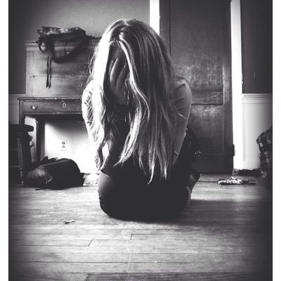 Oh, what a waste of a perfectly good clean wrist~ Pierce The Veil ( Disasterology)