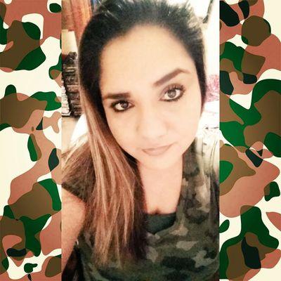 KrystalBarrien5's profile picture. Happliy Married. With 3 beautiful kids♥♥