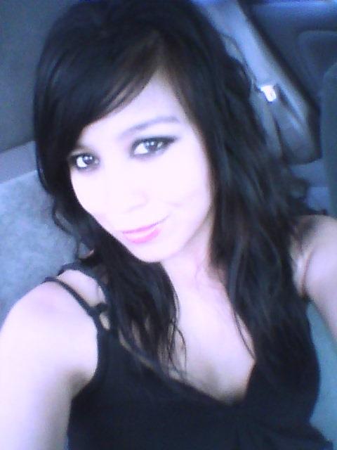 Soy una chica de  ciudad Juàrez  Chihuahua la cual ama la vida y vive día a día como si fuera el último estudio comunicación y amo mi carrera