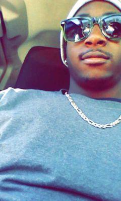 Got sooo many issues, can't tell a soul.