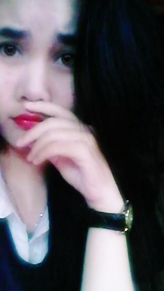Hello ! Mein name ist Widia Sari Devia Yuliani, ich bin 18 jahre alt. Ich bin schulerin, ich gehe ander SMK TARUNA BHAKTI CIANJUR und mein hobby ist lesen :)
