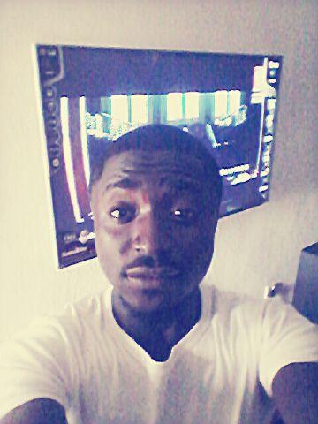 Artist,song writer,footballer,listenin 2 gud naija songx nd am in2 event plannin.buh Zahh management gat ma back.. cuz## i Rep team zahh
