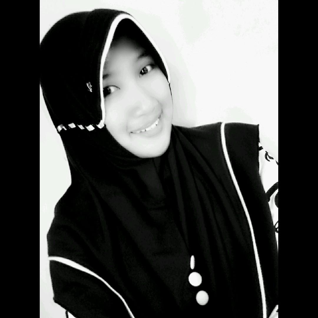 Hijab ♡ || Keinginanku sederhana, ingin slalu melihat ibu tersenyum bahagia{}
