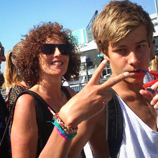 Michael_McW2000's profile picture. Snap chat: mike-mcwilliams 
Instagram: michaelmcwilliams2000
Vine: Michael McWilliams