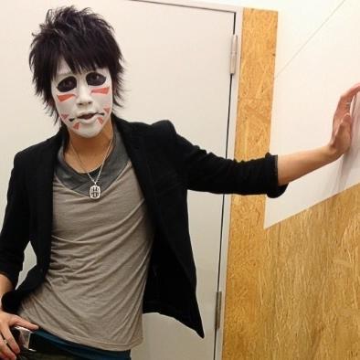 CatesHolm's profile picture. 白塗りのイケメン、樽美酒研二のファンＢＯＴです。フォロバおねです♡