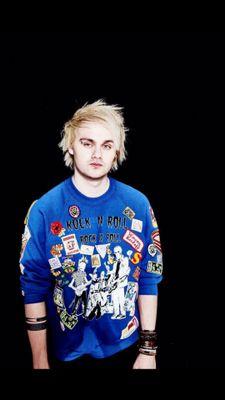 is it hi or hey? ig/ _.5.seconds.of.pizza._ I write sins not bios x