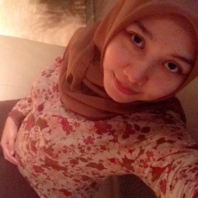 dienaffry's profile picture. GP and housewife.
mom of 4.
istri galak!