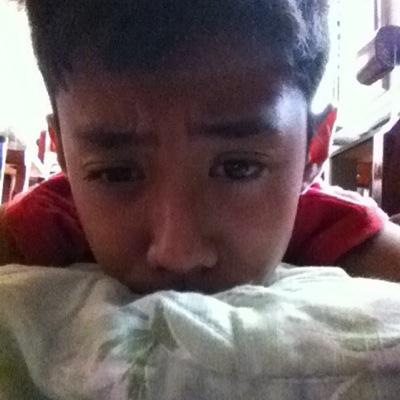 stop stalking me, just follow back :3