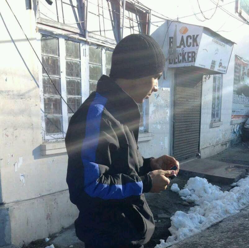 deveshchahal25's profile picture. #life at its best