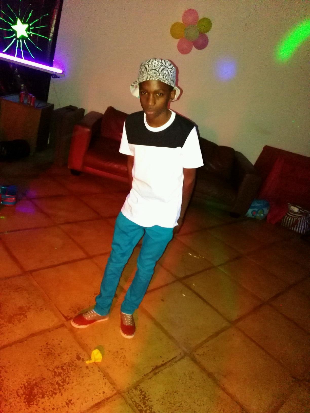 Blessin04831109's profile picture. Basketball player, God's witness and Madrid fan