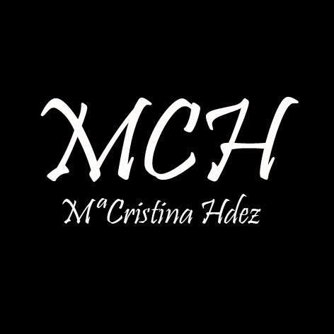 Diseñadora de Moda. Directora Creativa de la firma MCH - Mª Cristina Hdez. Novias, fiesta, alta costura, prèt a porter... A medida...