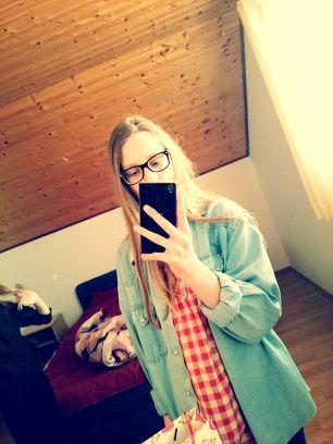 Horror movies, games and @pewdiepie are my life