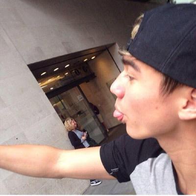 giving this account to a friend so please follow☽