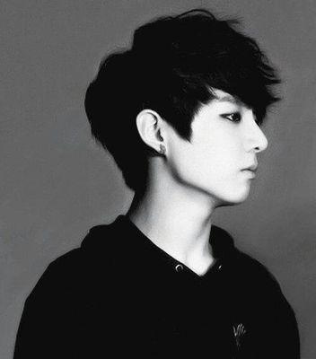 GOLDEN MAKNAE FROM BTS
