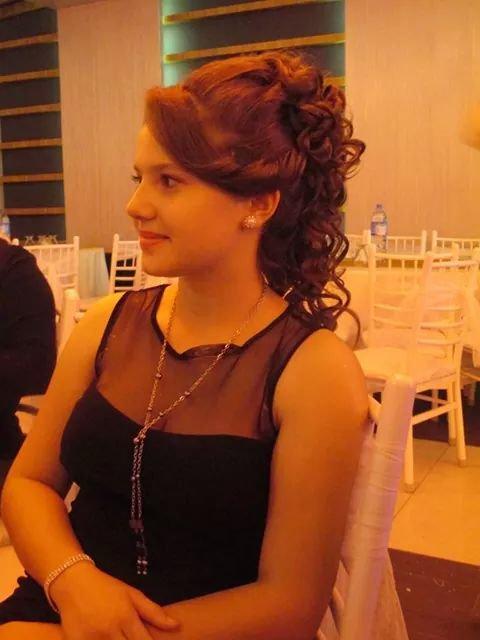 alakas_burak's profile picture. Herkes çok mutlu.BENÌDE GÖRÜN CAPSLOCK AÇTIM BENİDE GÖRÜN.