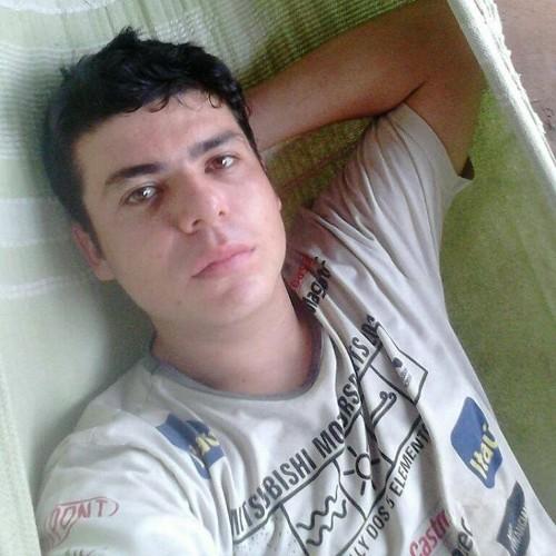 Leehbarbosa3's profile picture. 