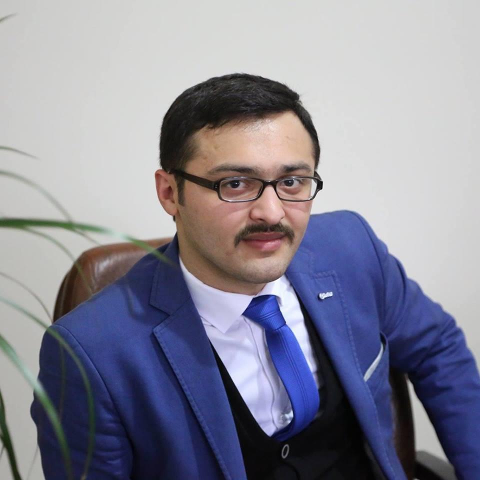 Gazeteci-Yazar

Gönüllü

Barış Elçisi