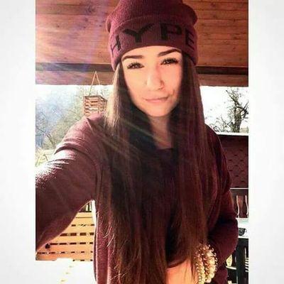 koderkaa's profile picture. Youtuberka| 16 y.o | Liberec | family | animals