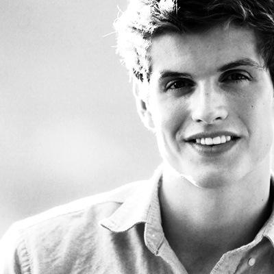 Littérature et philosophie. Option : Dessins et Natation. i know who i want to be with-