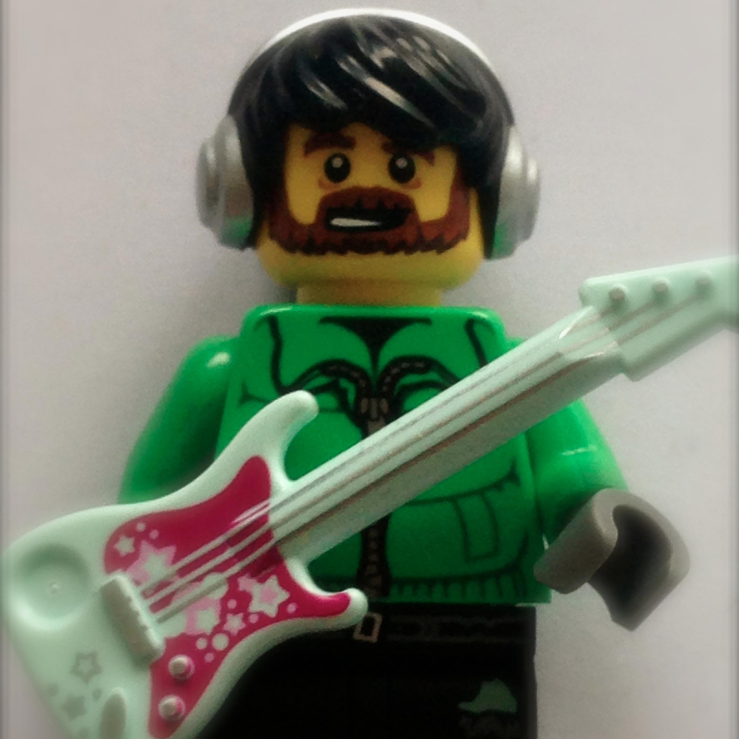 Super Héroe...producteur de porno punk dance music