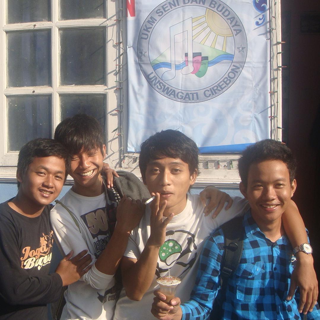 alibaret1's profile picture. 