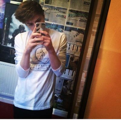 i do youtube.........soon. 17 in college will be doing dayz and cs go videos so stay tuned for more https://t.co/zEShBJY0Pr