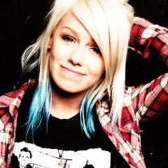 avril lavigne // we are the in crowd  // green day // all time low