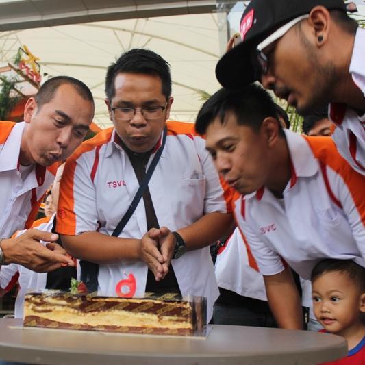 wadahnya yang menyatukan pemilik dan pengguna Toyota Soluna dengan Toyota Vios, register di http://t.co/wYpQ4NLEXs