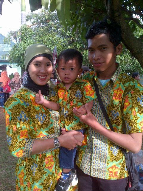 Ayah Tony suhendar ... Dede Naufal muhamad zidan ... Kalian adalah hidup bunda...