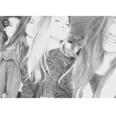 ✖️ t h e 1 9 7 5 ✖️