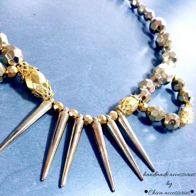 Handmade accessories/Online shopping/Best quality/Worldwide delivery/New designs every two weeks/Every week sales and promotions/
