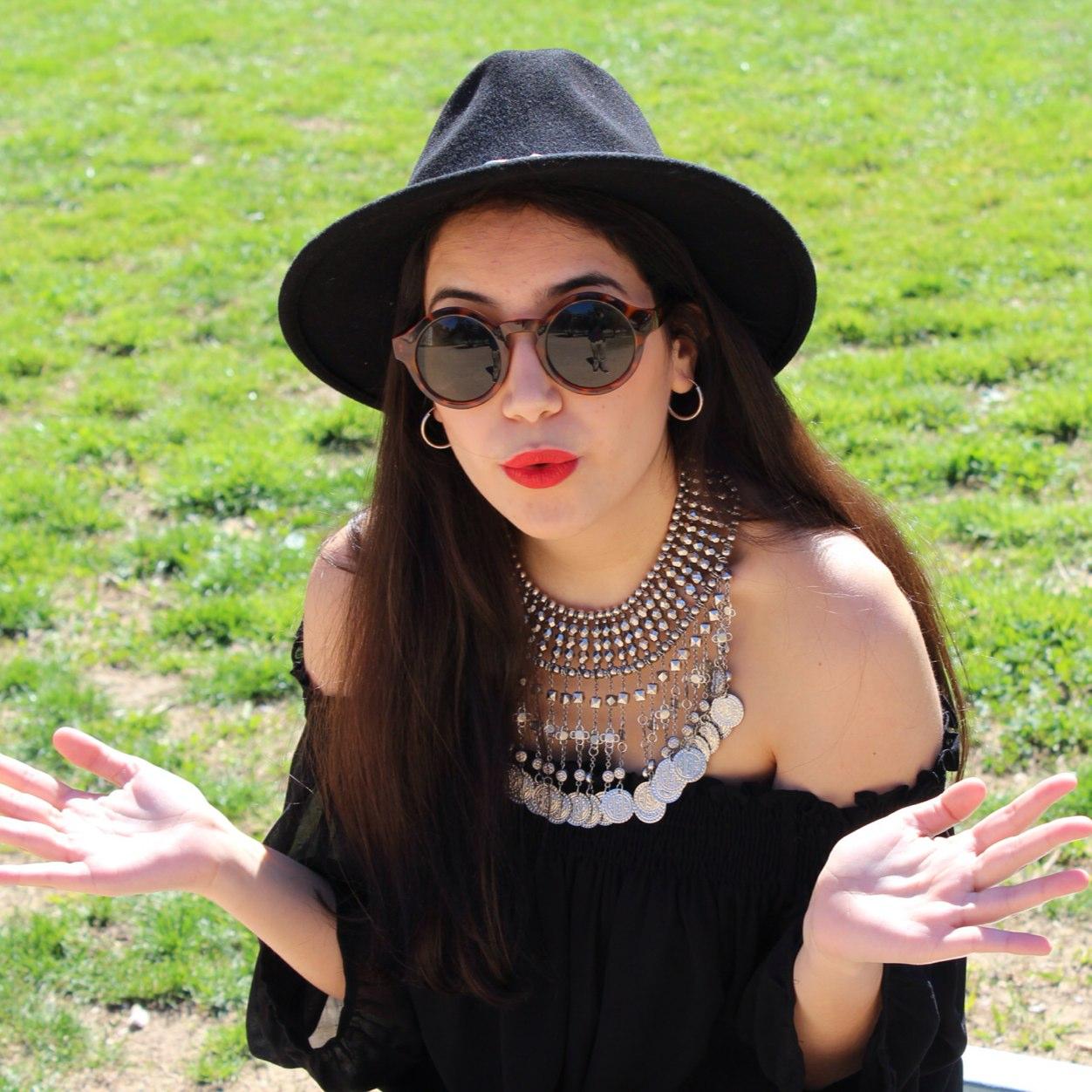 Carmeeenescobr_'s profile picture. Enfermera. Amante de la moda en todas sus formas.