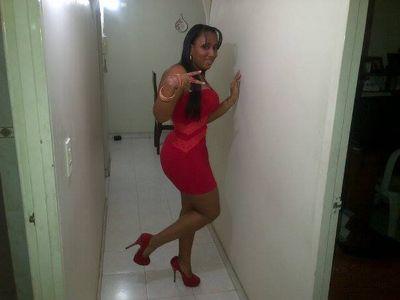 kariblla's profile picture. 