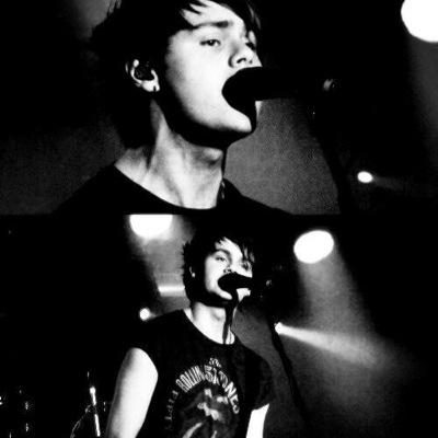 Pick you up if you fall to pieces || what even is an Ashton Irwin || let's run away or something ||||