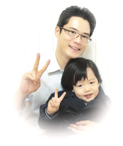 사랑이 아빠이며 현재 청음회관 상담지원팀 팀장으로 근무중. 사회복지사, 수화통역사, MBTI강사로 활동중. 매일 마지막같이 진지하게 성찰하며 살아가고픈 범사에 감사하는 블로거 '강가에버드나무' 류승남입니다...^^