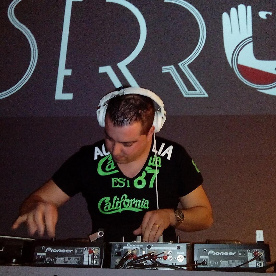 SilvaMasters's profile picture. DJ Professional - I love House music, my best provision is to make the people dance without stopping.              Booking: mastersdeejay@gmail.com