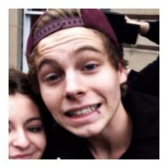 @HotPotatoHemmo