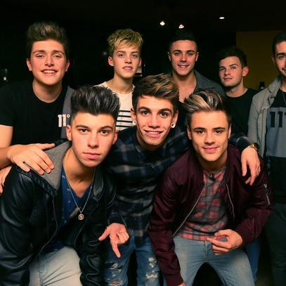 Single love stereo kicks Charlie's babe