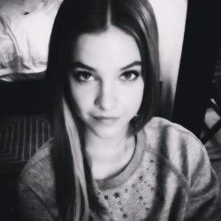 Skylar|19|Lonely Girl