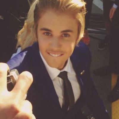 fan account ♑️ belieber and prisoner ∞ since 18/03/2013 ♡
