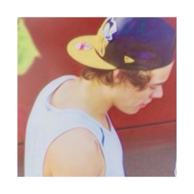 free follow from @snapbackharry - follow back please? :)