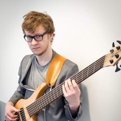 I play write music with mediocre results.
I also play four strings sometimes